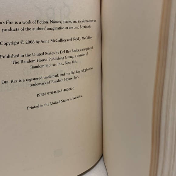 Dragon's Fire -- Anne McCaffrey - Picture 5 of 7